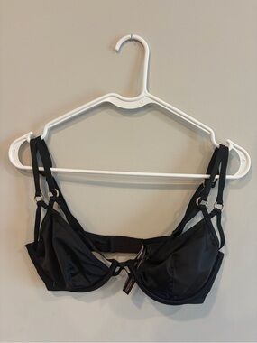 Black Strappy Unlined Underwire Bra - Women’s Intimates